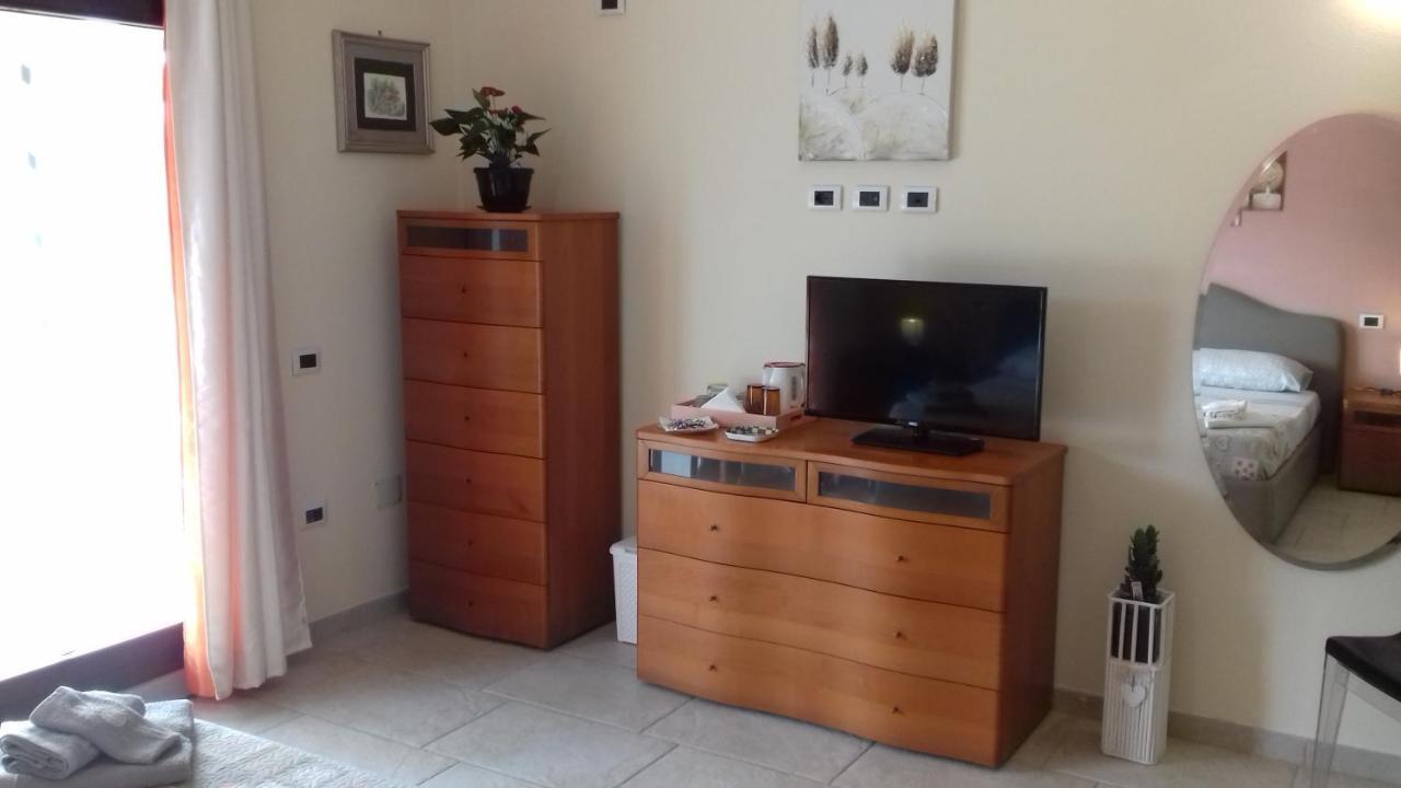 פלומיני די קווארטו Casa Vacanze Menta Fiorita מראה חיצוני תמונה